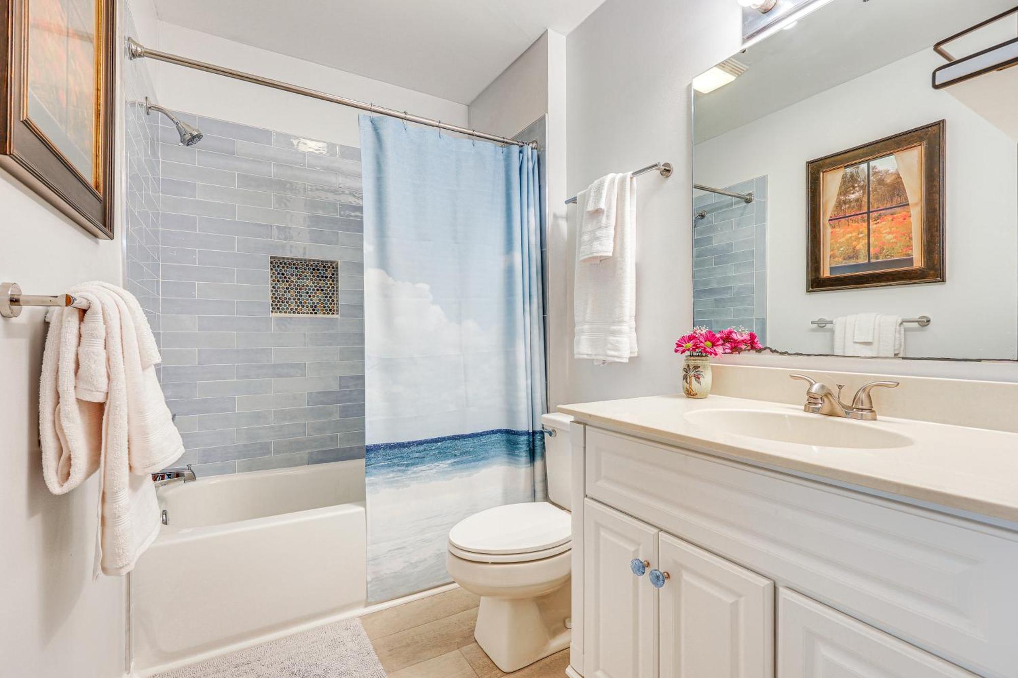 Oak Island Beachfront Condo With Community Pool Екстериор снимка